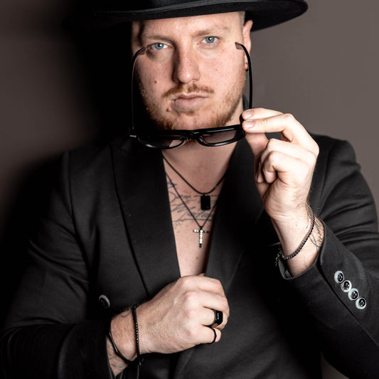 Herrenschmuck für modebewusste Männer